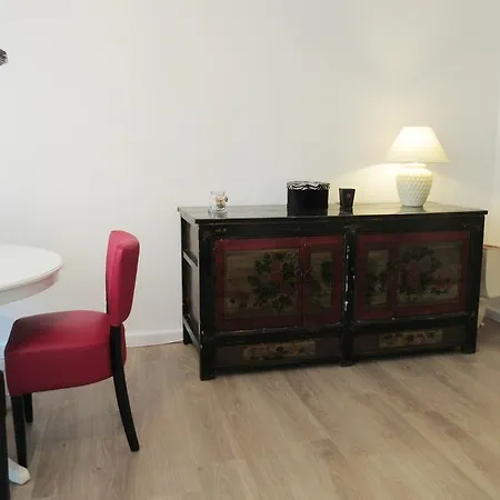 Au Quartier Gare Apartment